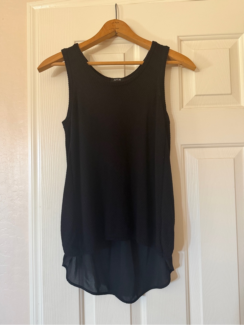 Apt. 9 Black Textured Knit Tank with Chiffon High-Low Hem SizeSmall